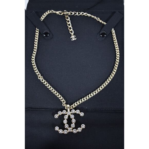 Chanel 23P Crystal CC Gold Metal Cuban Chain Link XL Logo Pendant Drop Necklace - Picture 1 of 12